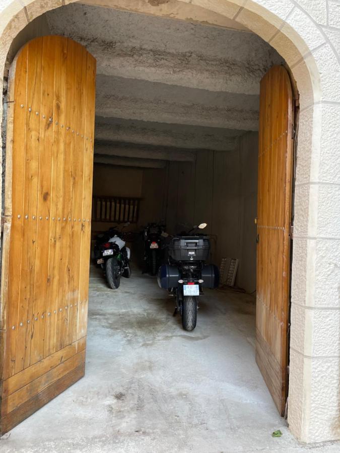 Studio Du Maire Maison De L'Eglise Du Couvent Narbonne Luaran gambar